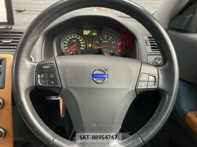 Volvo C30 2007-10 8378556-15