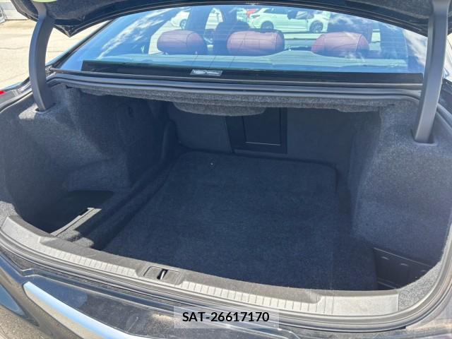 Cadillac ATS 2018-11 8379493-11
