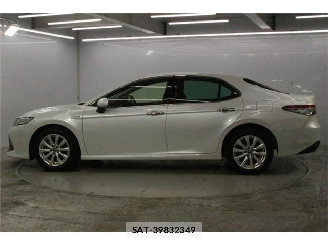 Toyota CAMRY 2017-10 8380080-6