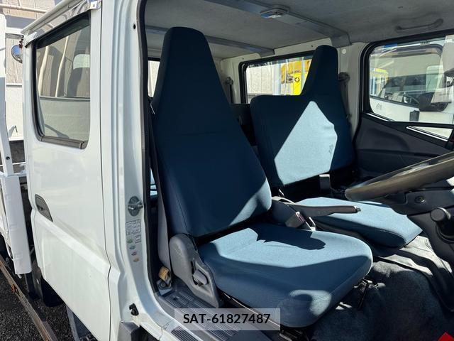 MITSUBISHI FUSO CANTER 2011-09 8379359-2