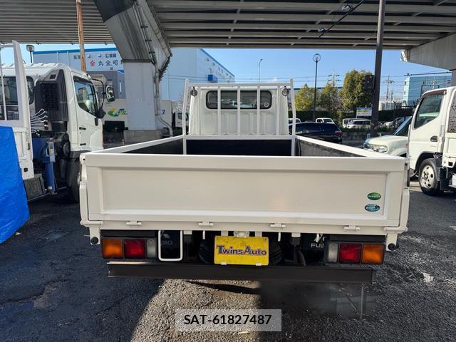 MITSUBISHI FUSO CANTER 2011-09 8379359-4
