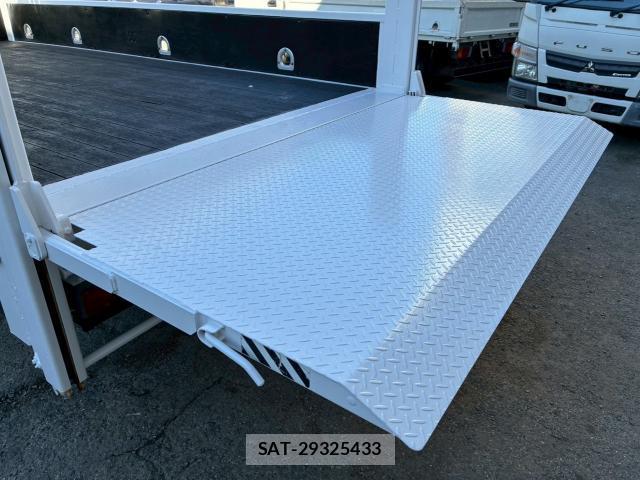MITSUBISHI FUSO CANTER 2014-11 8379360-8