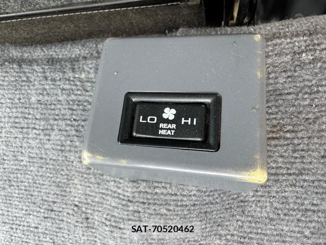 MITSUBISHI FUSO CANTER 2013-06 8379373-5