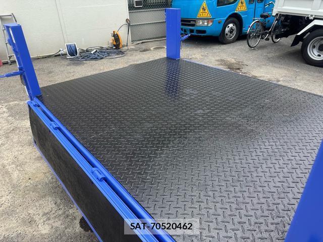 MITSUBISHI FUSO CANTER 2013-06 8379373-8