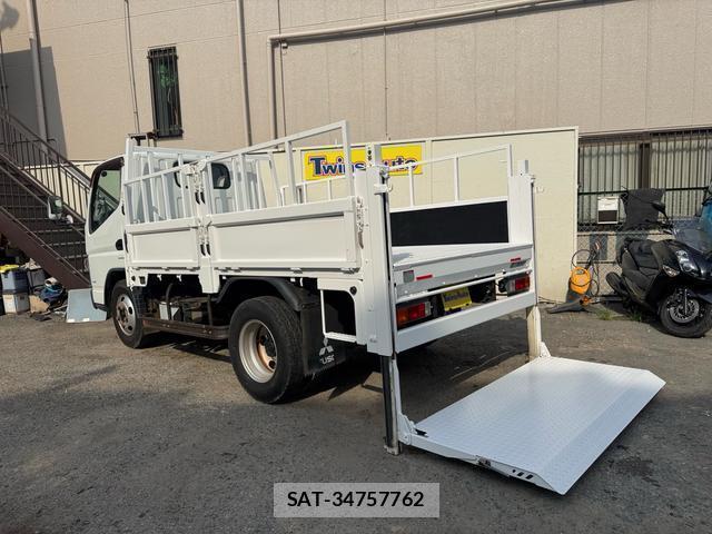 MITSUBISHI FUSO CANTER 2015-05 8379380-0