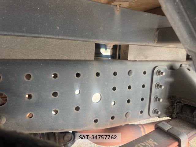 MITSUBISHI FUSO CANTER 2015-05 8379380-6
