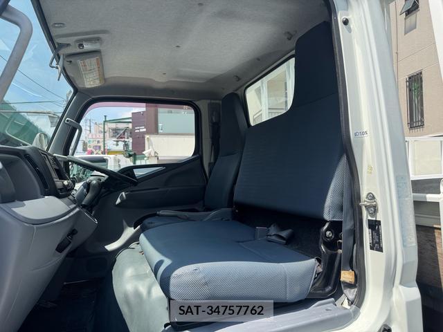 MITSUBISHI FUSO CANTER 2015-05 8379380-7