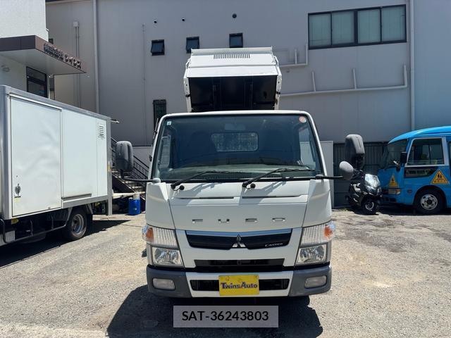 MITSUBISHI FUSO CANTER 2016-10 8379386-1