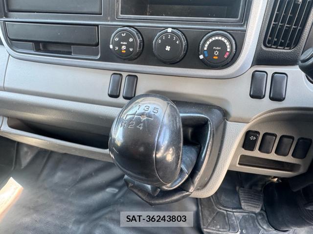 MITSUBISHI FUSO CANTER 2016-10 8379386-6