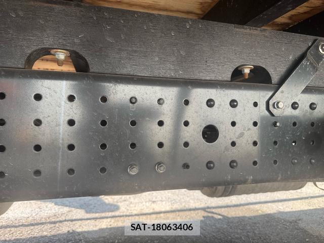 MITSUBISHI FUSO CANTER 2022-09 8379388-8