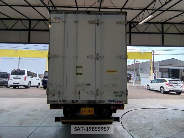 MITSUBISHI FUSO CANTER 2016-12 8379761-13