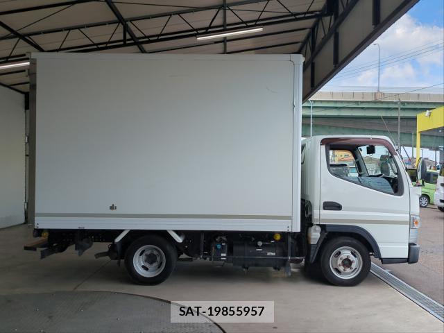 MITSUBISHI FUSO CANTER 2016-12 8379761-3