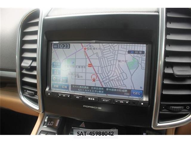 Porsche CAYENNE 2015-07 8379732-2
