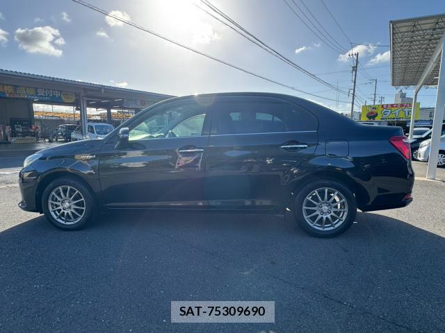 Toyota COROLLA AXIO 2018-06 8378589-11