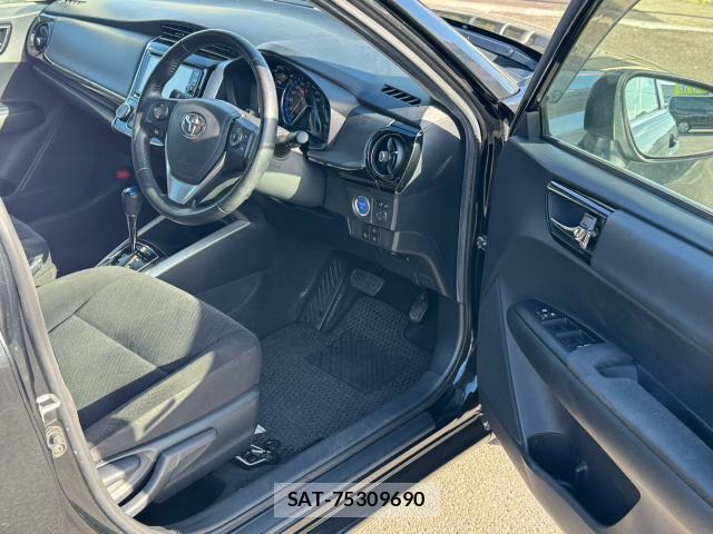Toyota COROLLA AXIO 2018-06 8378589-16
