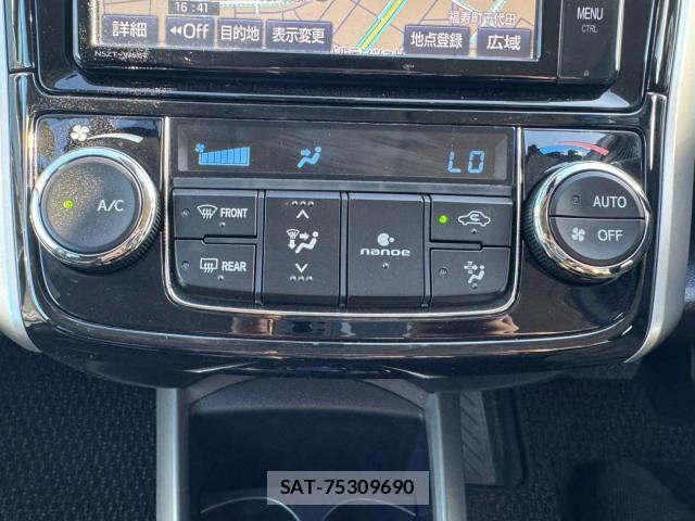 Toyota COROLLA AXIO 2018-06 8378589-19