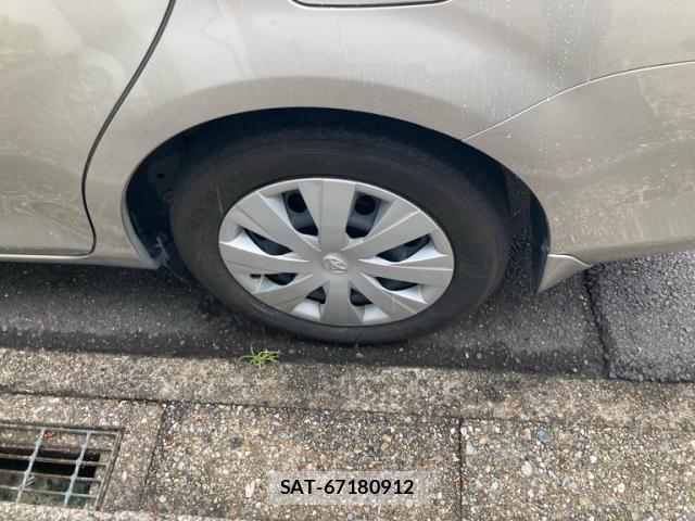 Toyota COROLLA AXIO 2013-09 8378935-13
