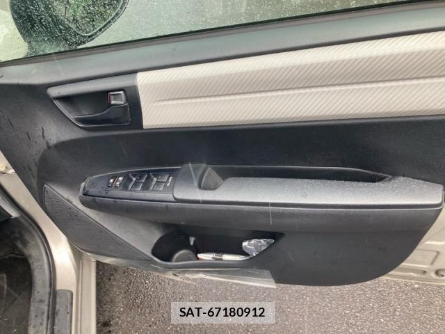 Toyota COROLLA AXIO 2013-09 8378935-5