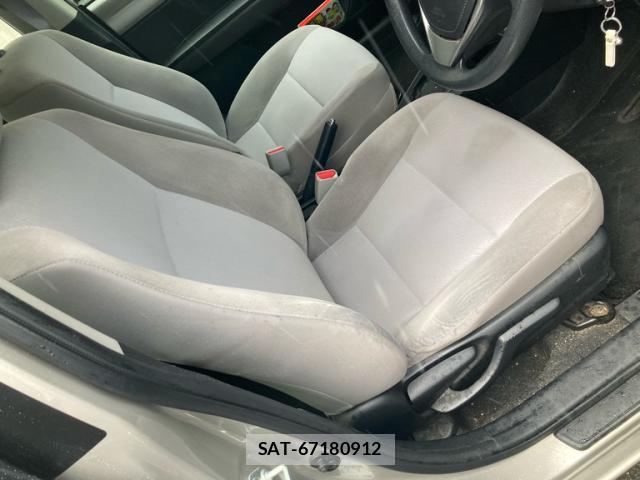 Toyota COROLLA AXIO 2013-09 8378935-7