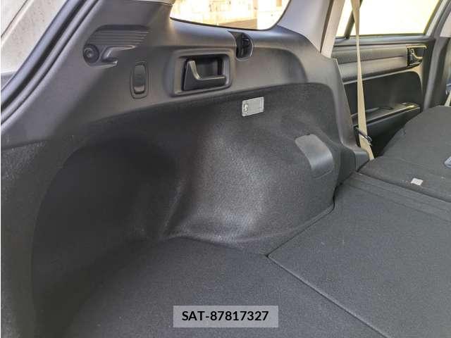 Toyota COROLLA FIELDER 2014-09 8379111-16