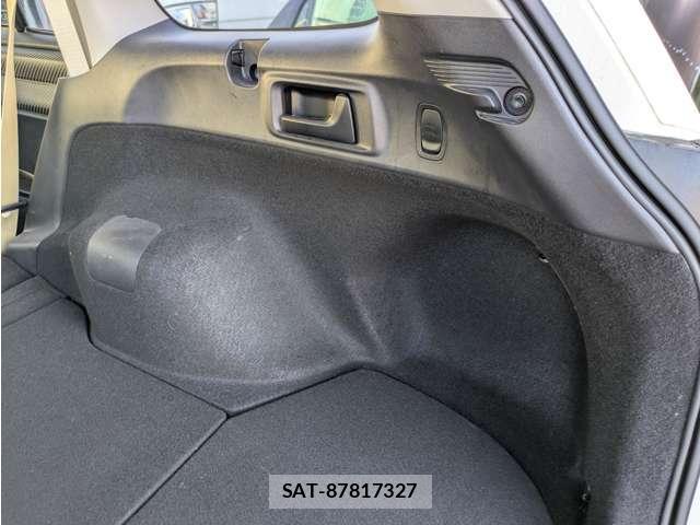 Toyota COROLLA FIELDER 2014-09 8379111-17
