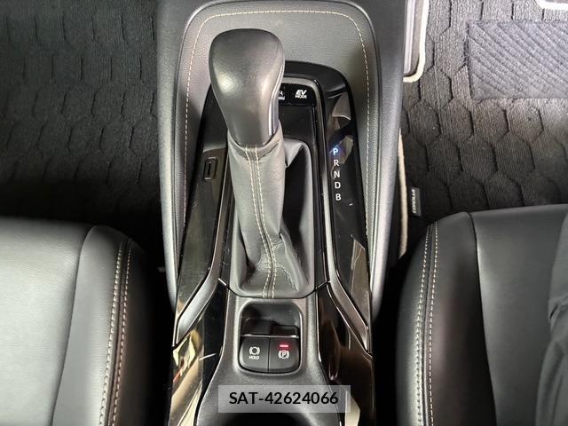 Toyota COROLLA TOURING 2021-06 8379437-18