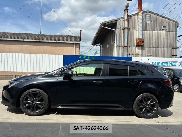 Toyota COROLLA TOURING 2021-06 8379437-4