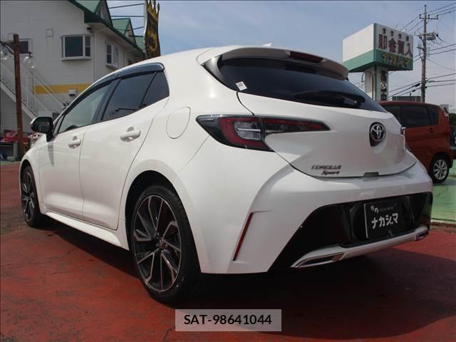 Toyota COROLLA SPORT 2018-11 8378964-1