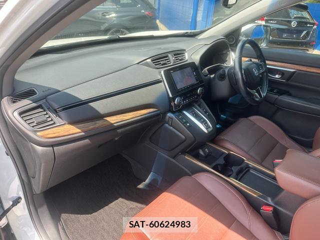 Honda CR-V HYBRID 2019-09 8379337-15