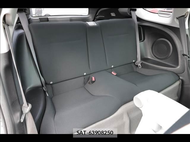 Honda CR-Z 2010-03 8380155-10