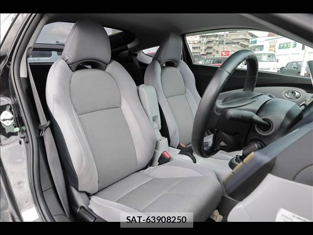 Honda CR-Z 2010-03 8380155-11