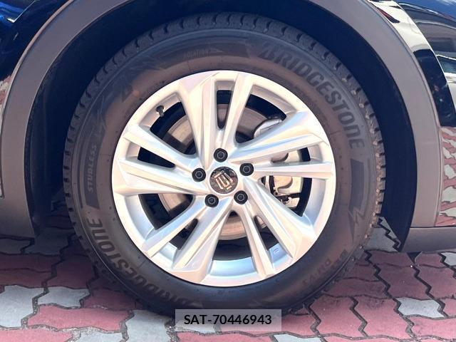 Toyota Crown Crossover 2024-11 8378879-12