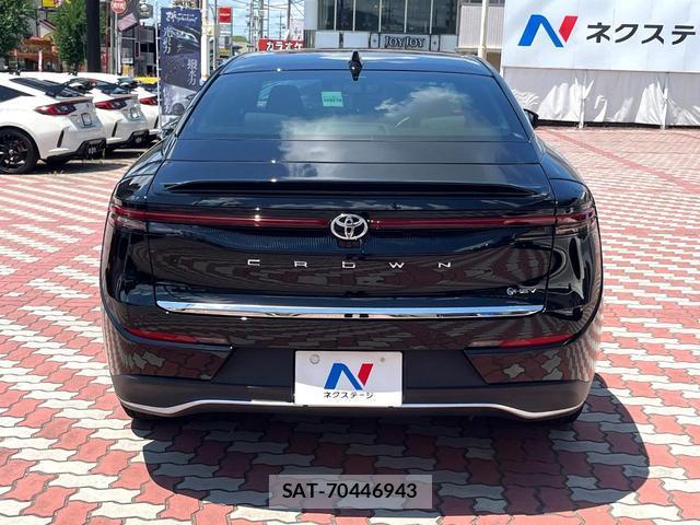 Toyota Crown Crossover 2024-11 8378879-14