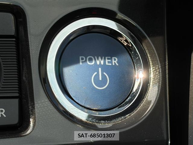 Toyota CROWN HYBRID 2013-07 8379513-19