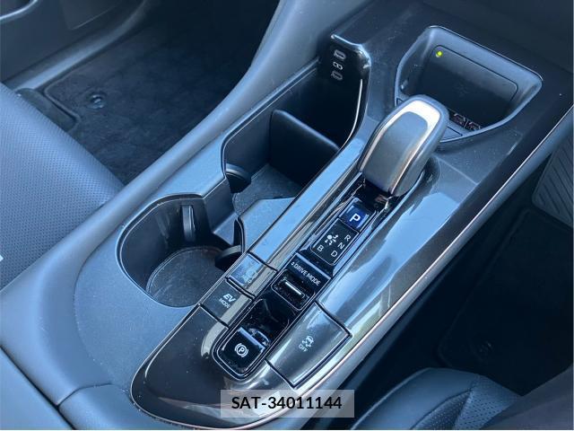 Toyota CROWN 2024-03 8378670-10