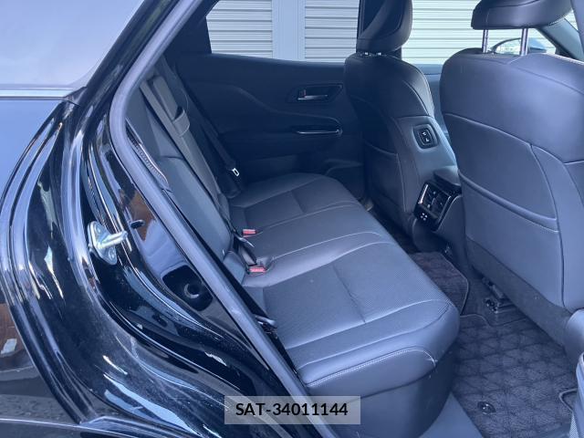 Toyota CROWN 2024-03 8378670-4