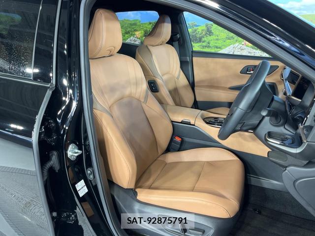 Toyota CROWN 2024-10 8378710-8