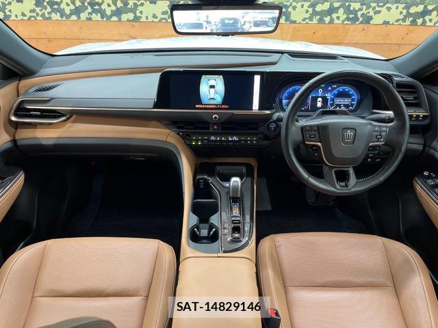 Toyota CROWN 2024-07 8379968-1
