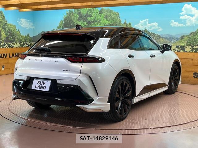 Toyota CROWN 2024-07 8379968-16