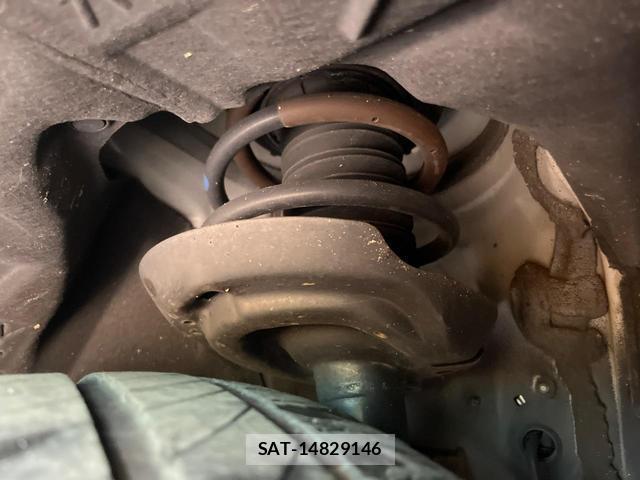 Toyota CROWN 2024-07 8379968-19