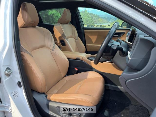 Toyota CROWN 2024-07 8379968-7