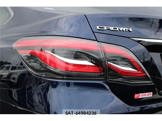 Toyota CROWN 2020-06 8379726-12
