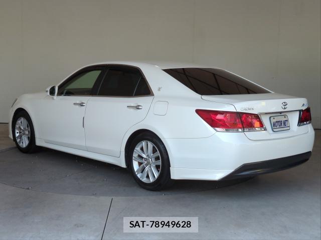 Toyota CROWN 2013-07 8379759-10