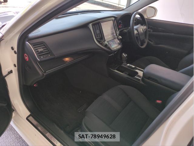Toyota CROWN 2013-07 8379759-14