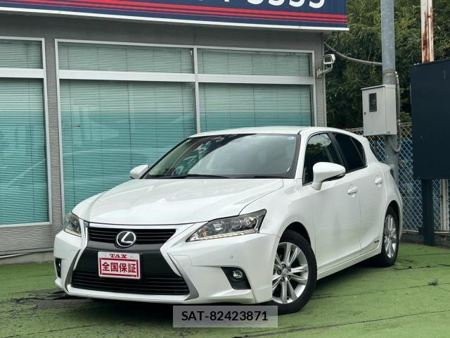 Lexus CT 2015-02 8378684-0