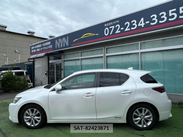 Lexus CT 2015-02 8378684-1