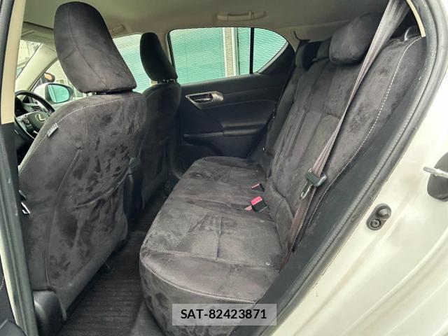 Lexus CT 2015-02 8378684-14