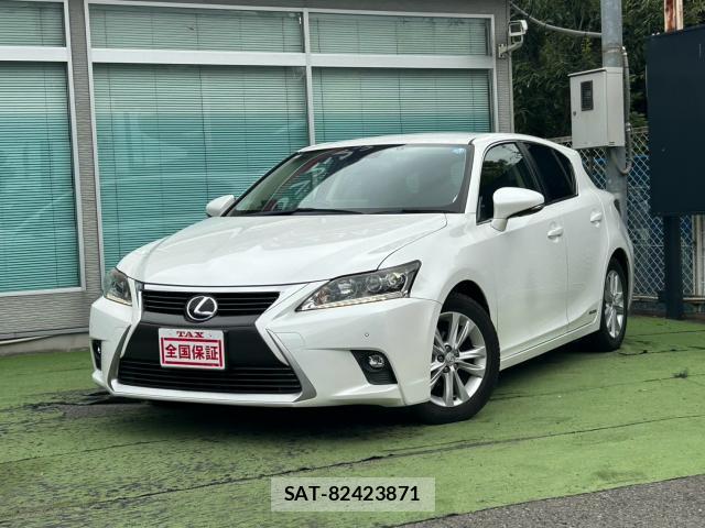 Lexus CT 2015-02 8378684-15
