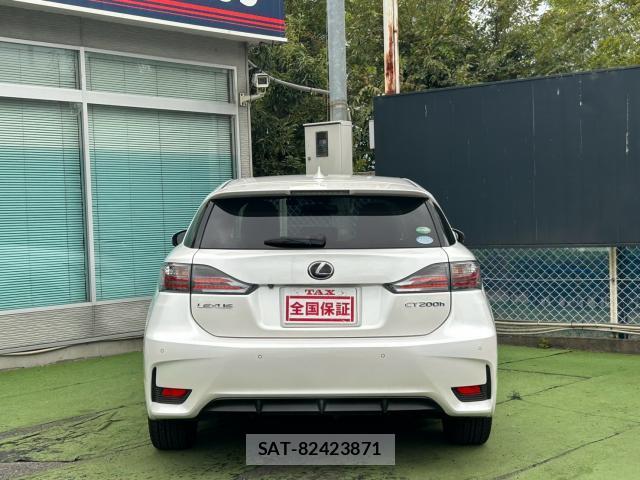 Lexus CT 2015-02 8378684-18