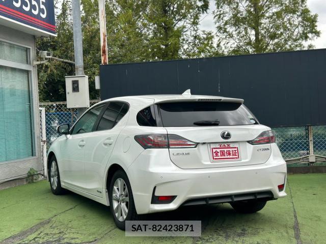 Lexus CT 2015-02 8378684-19